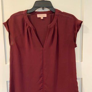 Flowy V-neck sleeveless top